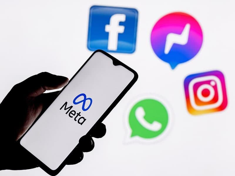 The facebook metaverse